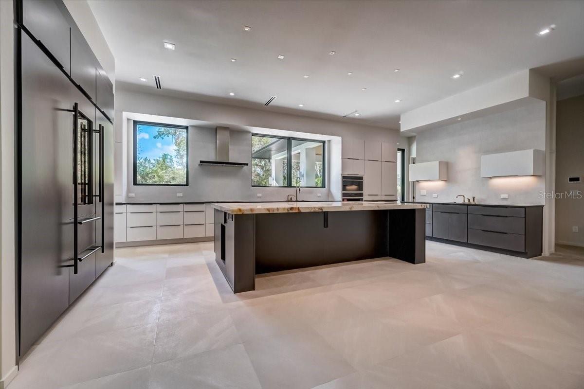 FOREST HILLS - Residential