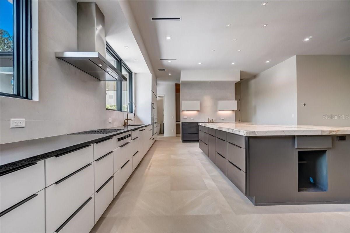 FOREST HILLS - Residential