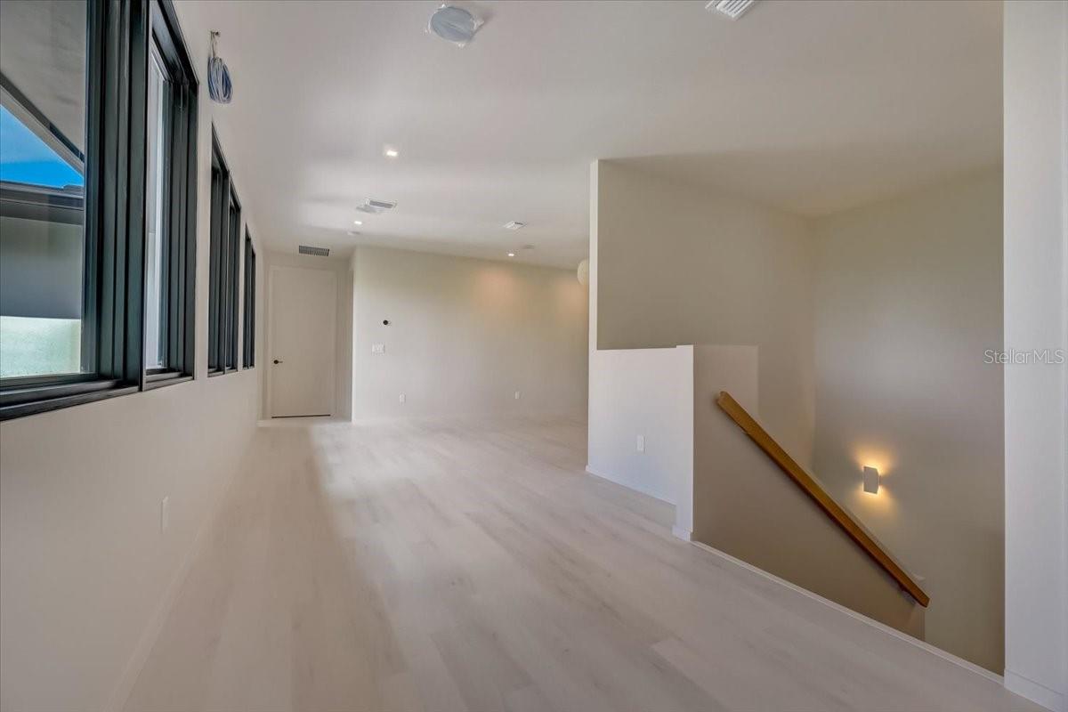 FOREST HILLS - Residential