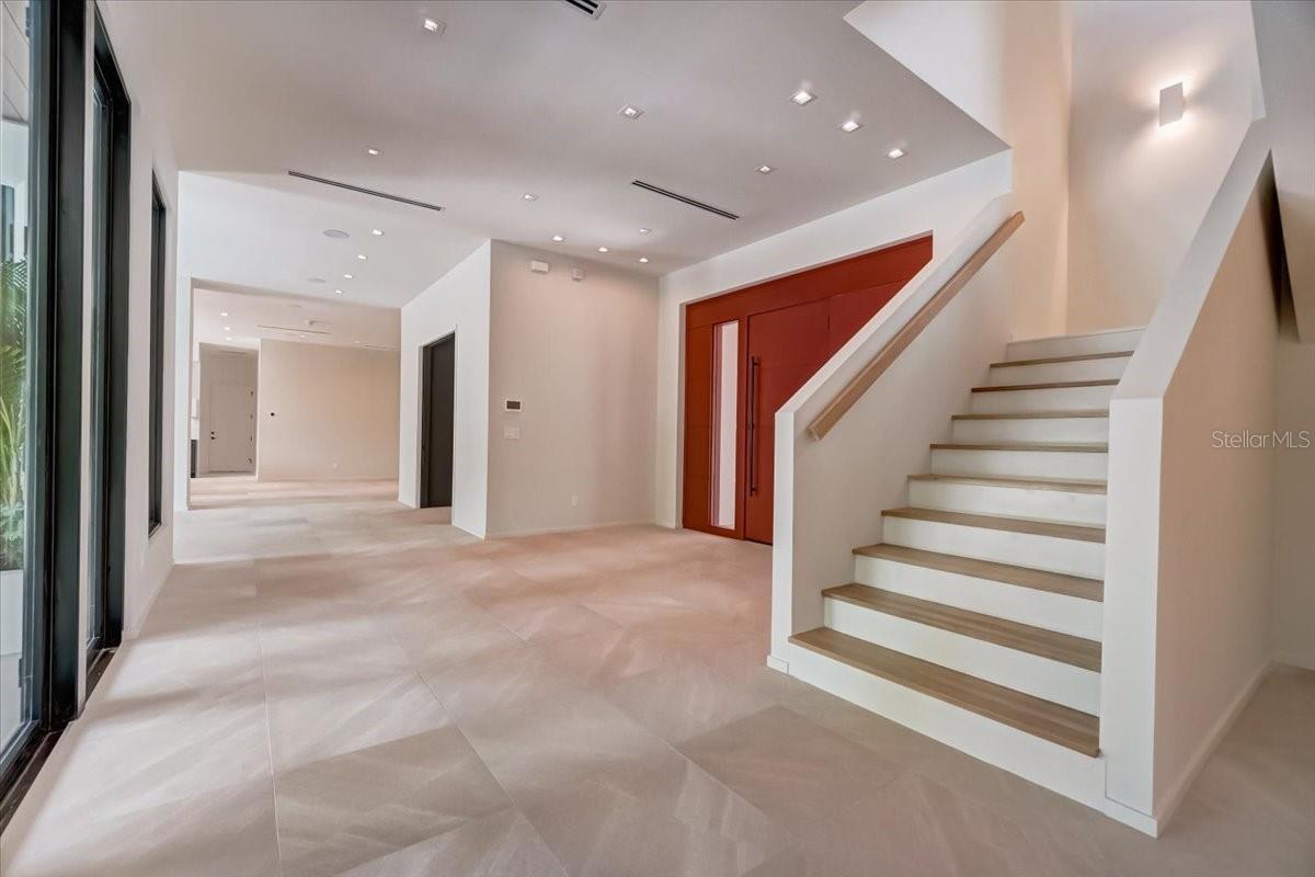 FOREST HILLS - Residential