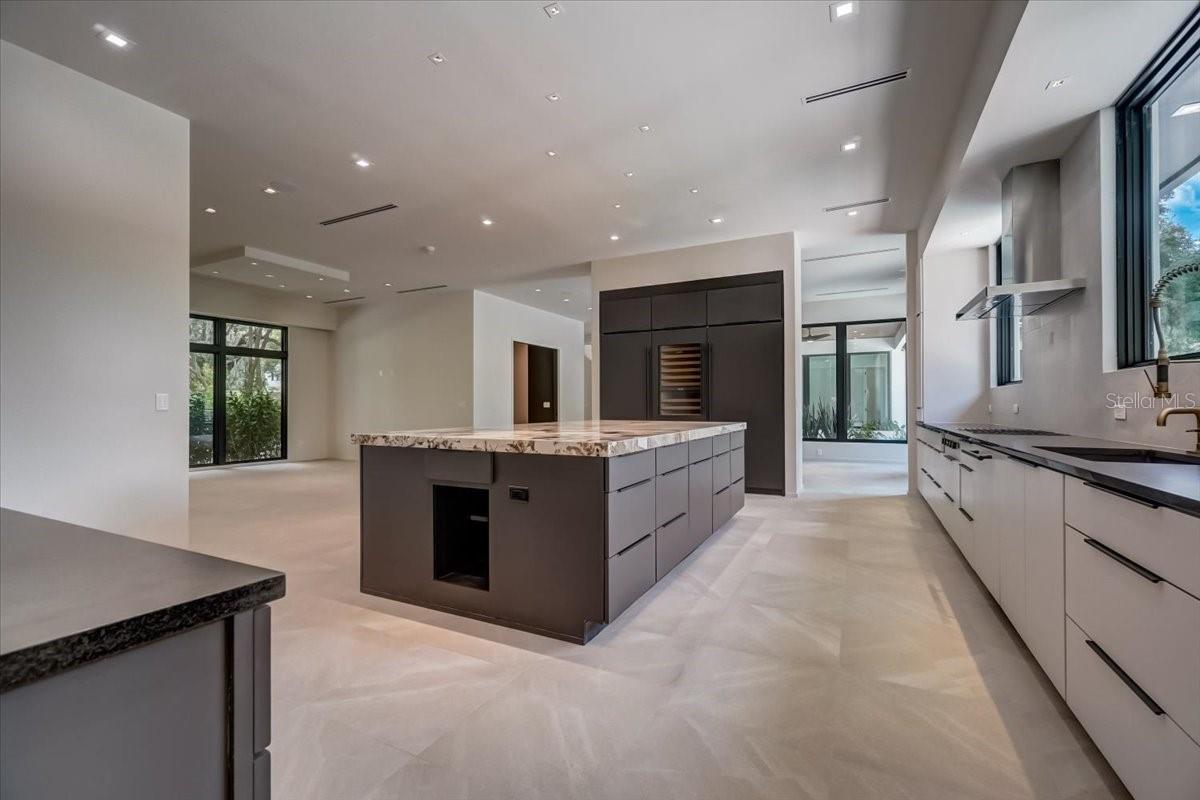 FOREST HILLS - Residential