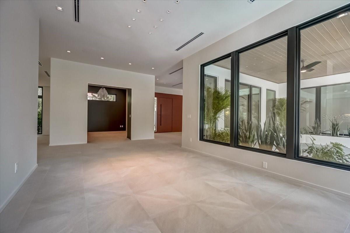 FOREST HILLS - Residential