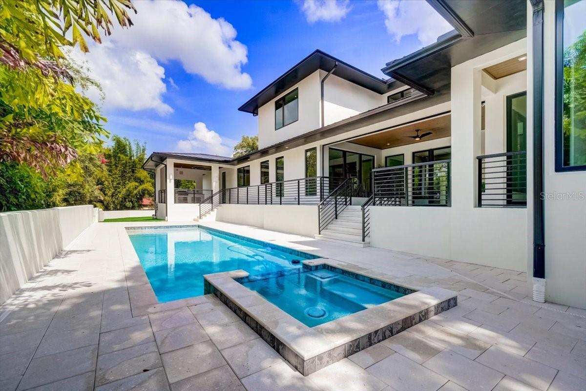 FOREST HILLS - Residential