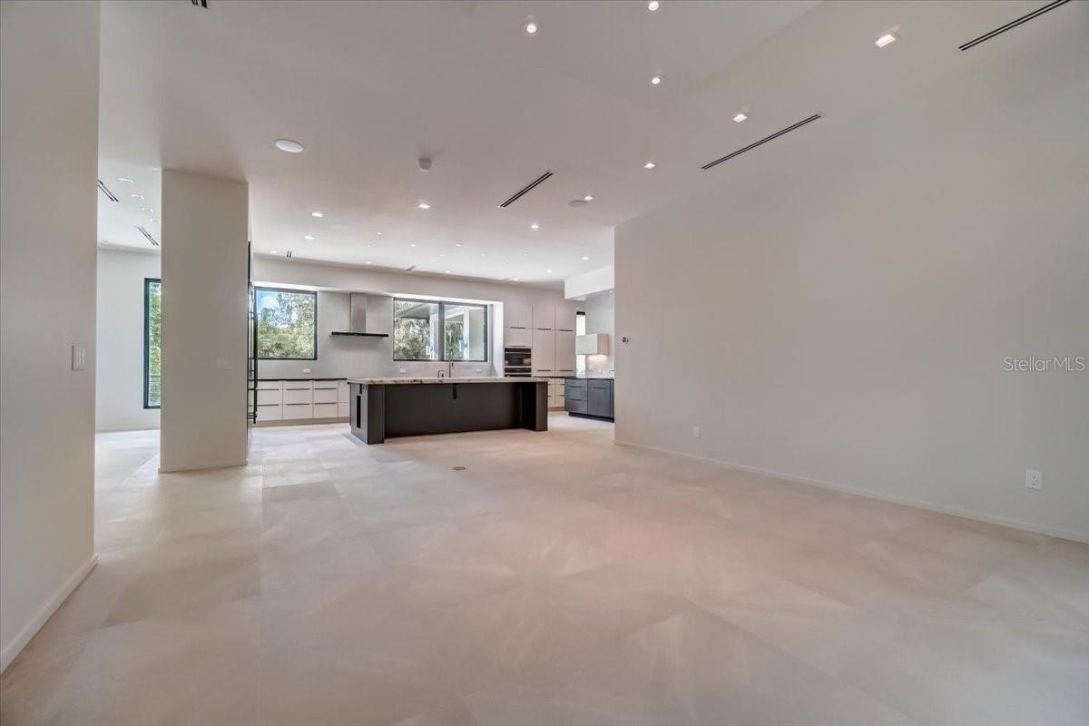 FOREST HILLS - Residential