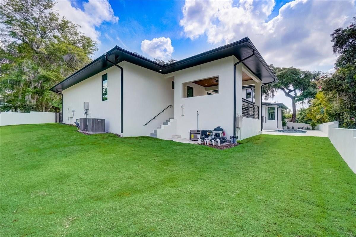 FOREST HILLS - Residential