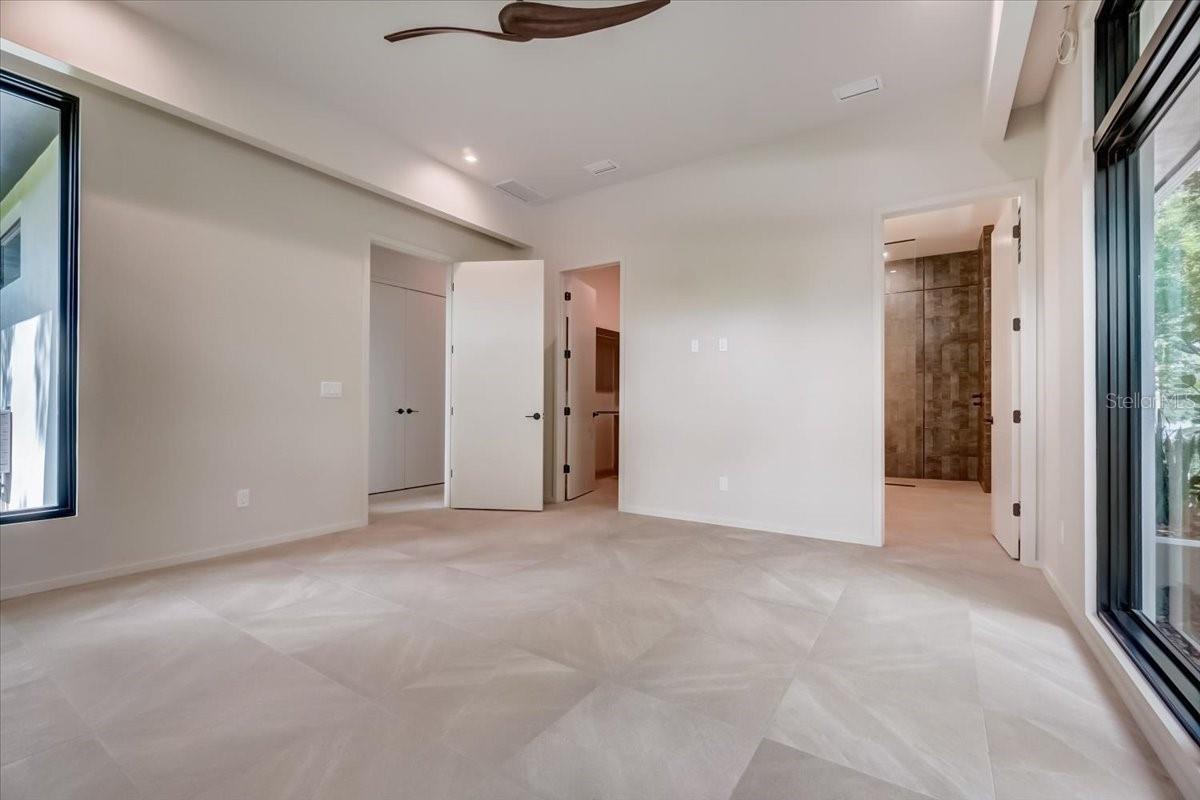 FOREST HILLS - Residential