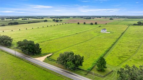 Tiny photo for 21786 NW 27th Street, Morriston, FL 32668 (MLS # OM708110)