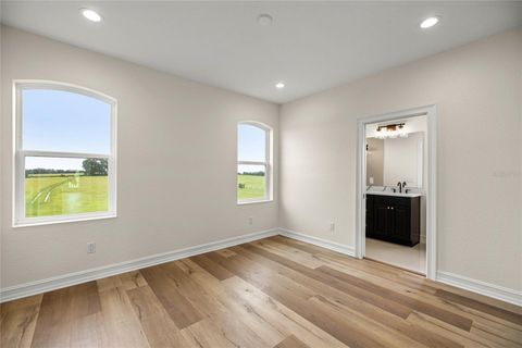 Tiny photo for 21786 NW 27th Street, Morriston, FL 32668 (MLS # OM708110)