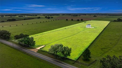 Tiny photo for 21786 NW 27th Street, Morriston, FL 32668 (MLS # OM708110)