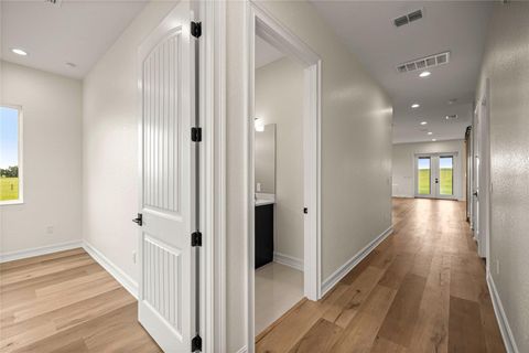 Tiny photo for 21786 NW 27th Street, Morriston, FL 32668 (MLS # OM708110)