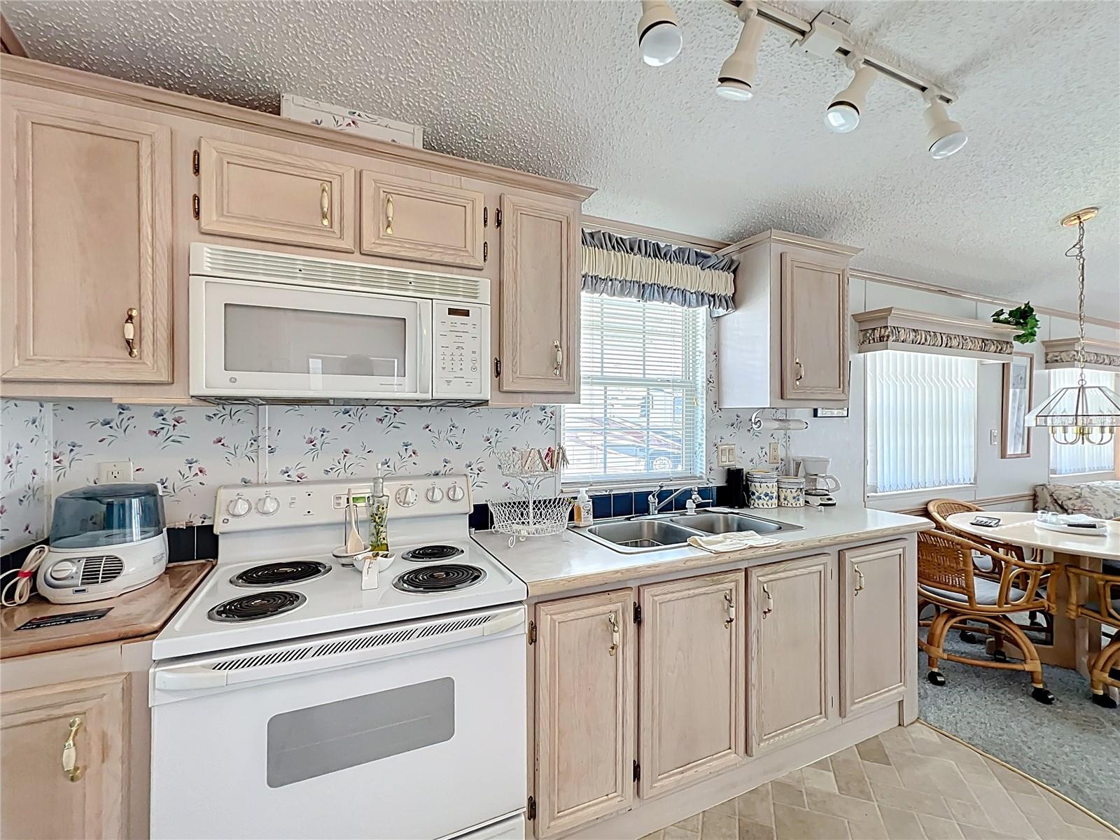 LILY LAKE GOLF & RV RESORT PH 01 - Residential