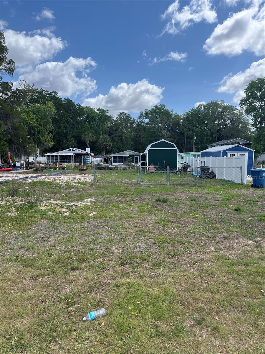 WEEKI WACHEE GARDENS - Land
