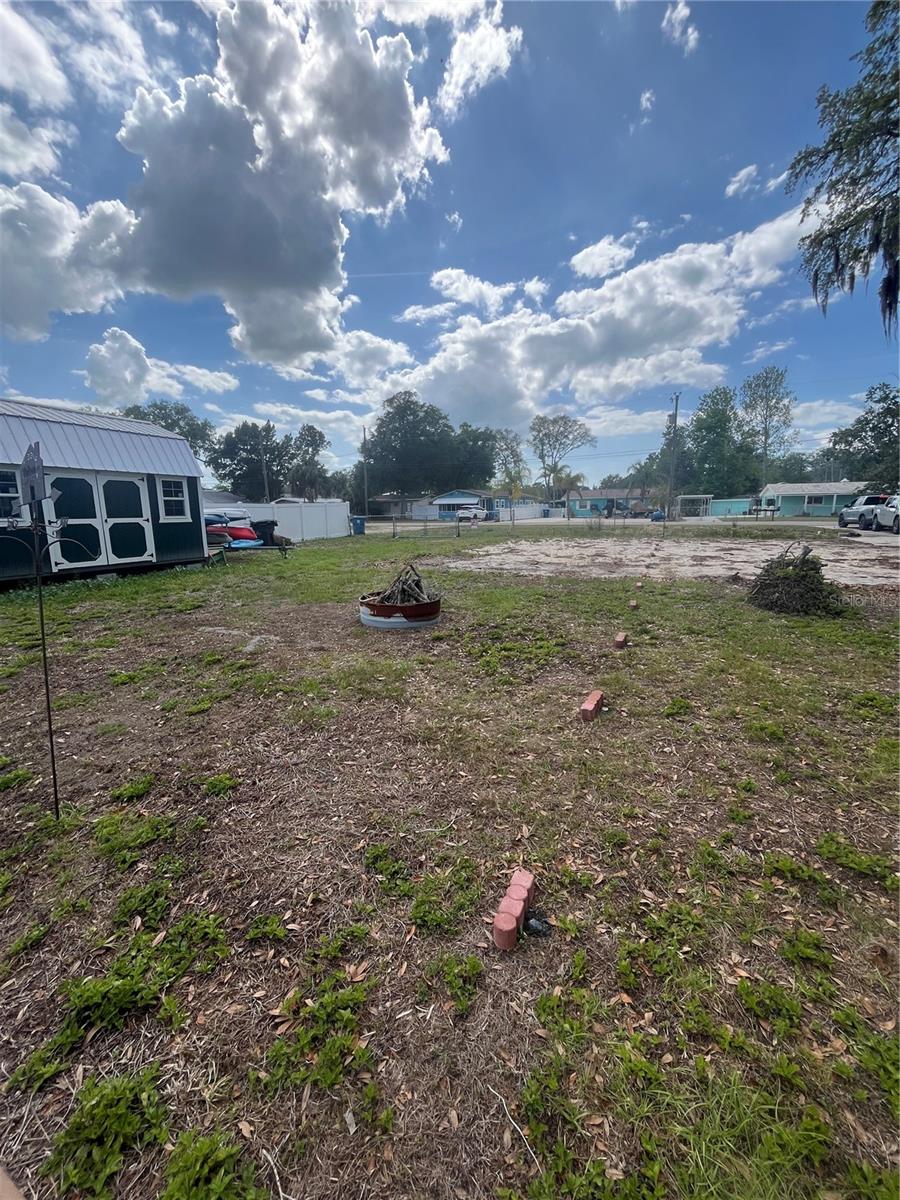 WEEKI WACHEE GARDENS - Land