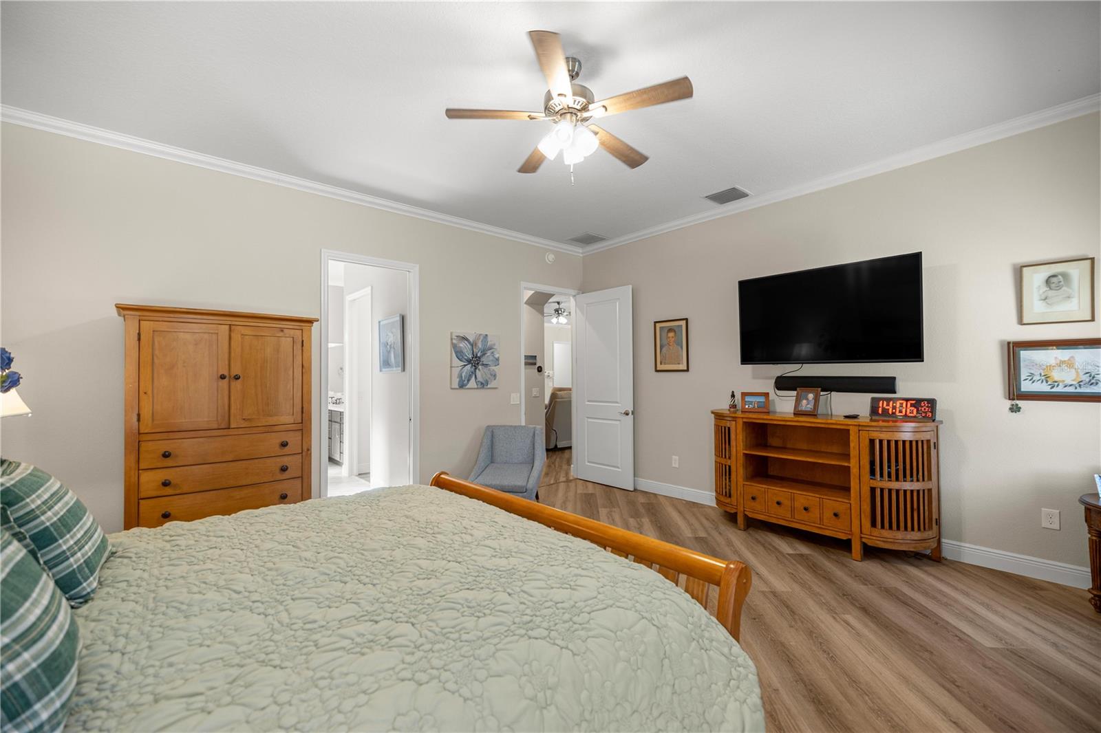 VILLAGES/SOUTHERN OAKS UN 46 - Residential