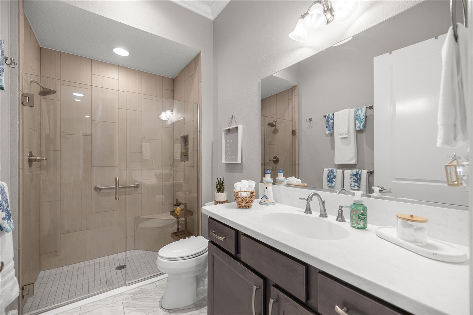 VILLAGES/SOUTHERN OAKS UN 46 - Residential