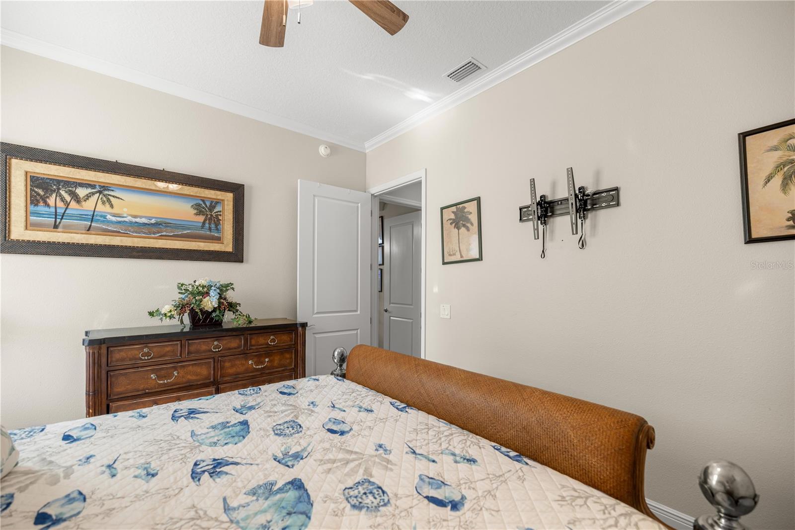 VILLAGES/SOUTHERN OAKS UN 46 - Residential