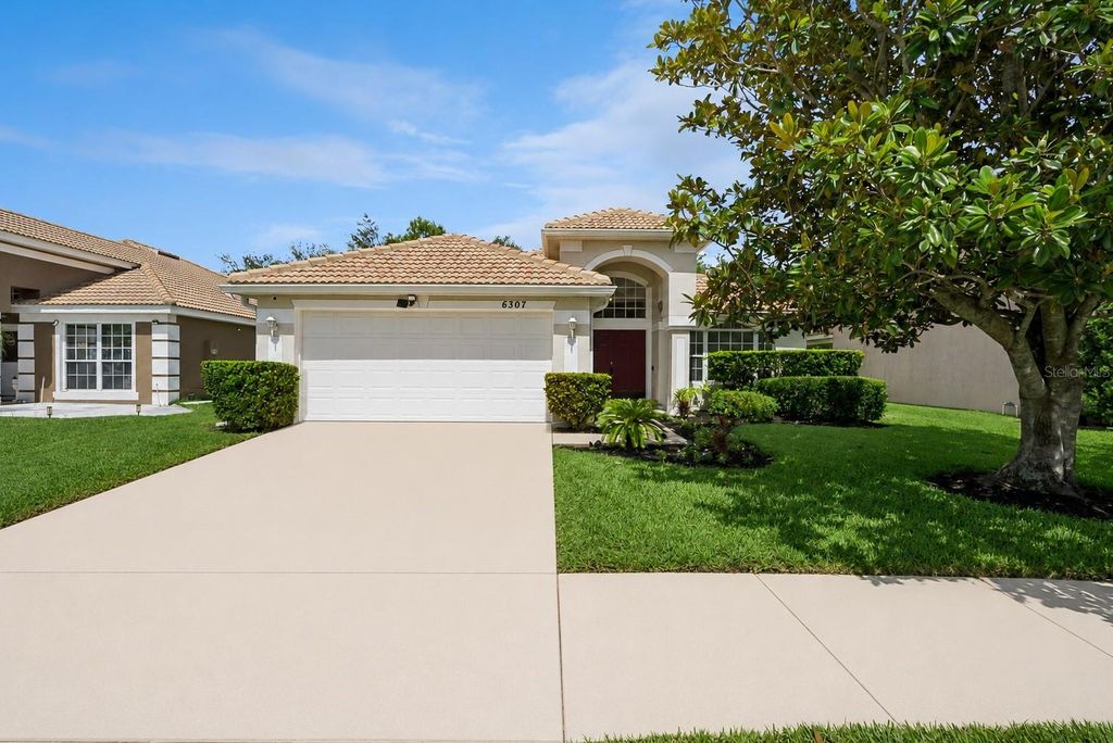 Photo of 6307 Huntsville Street, Orlando, FL 32819 (MLS # O6416781)