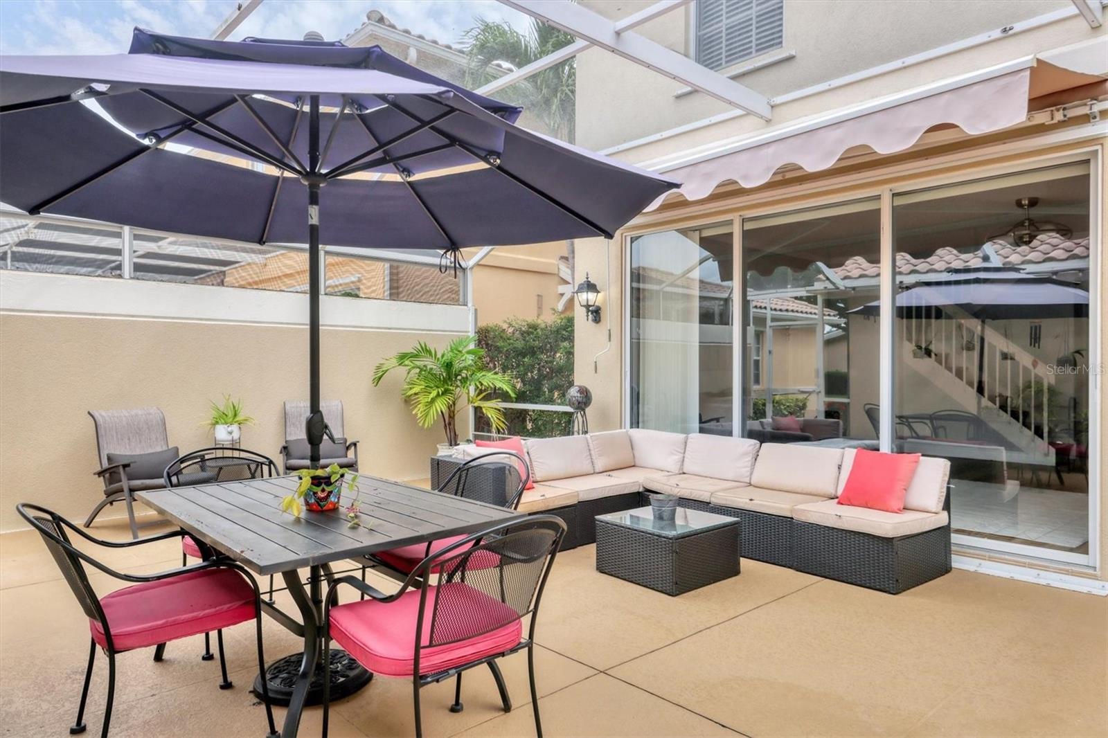 VILLAGEWALK - Residential