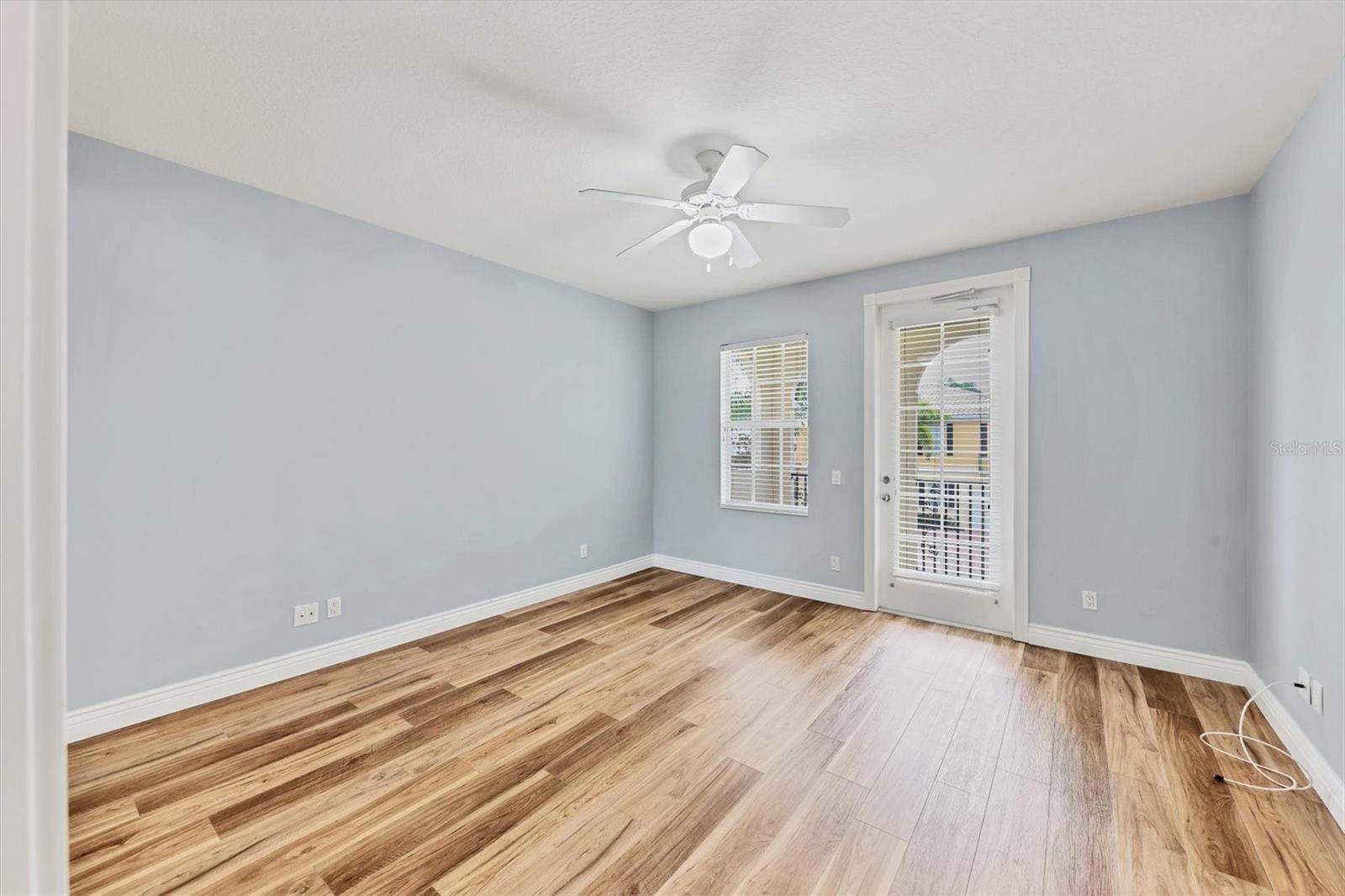 VILLAGEWALK - Residential