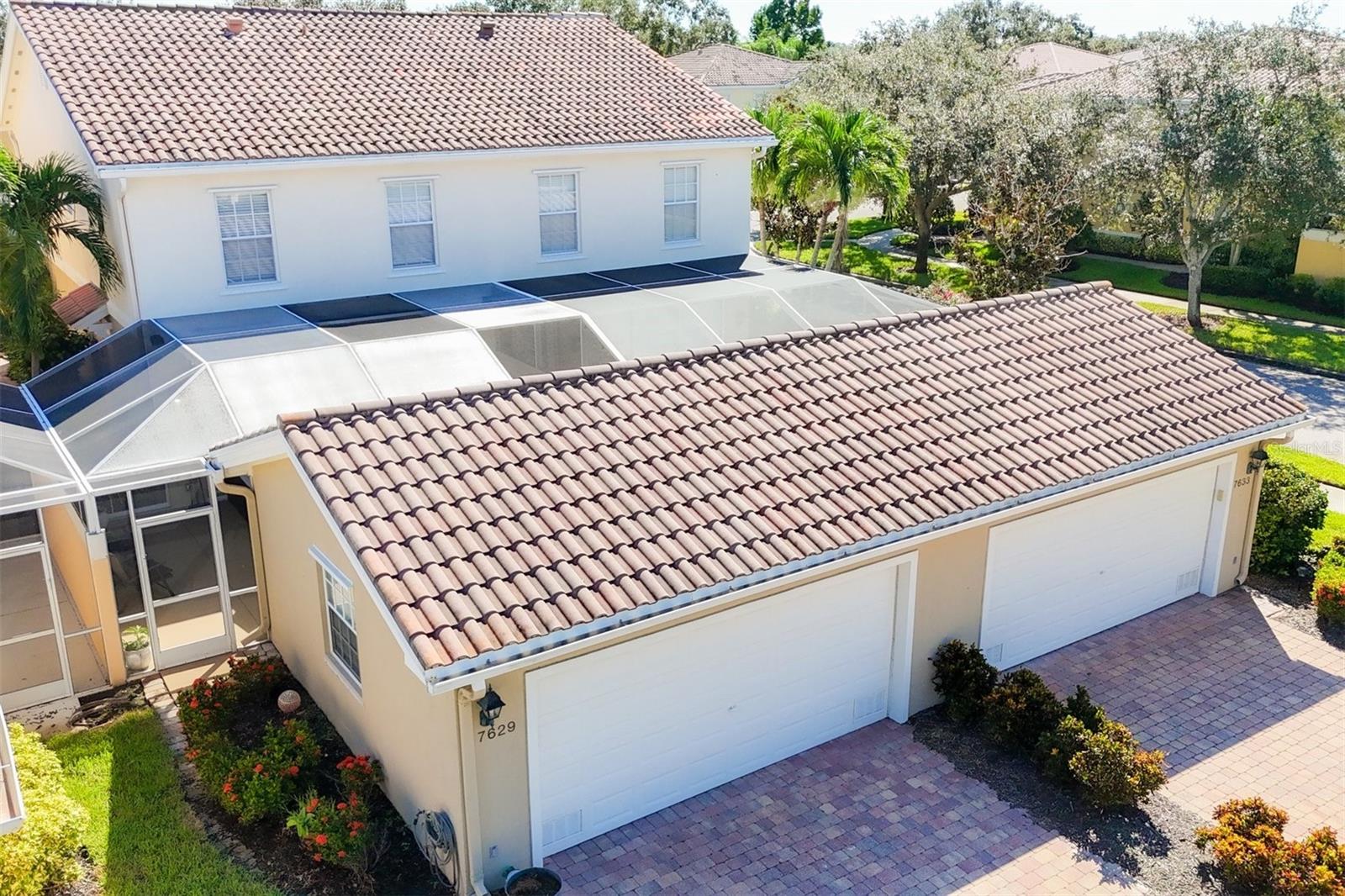 VILLAGEWALK - Residential