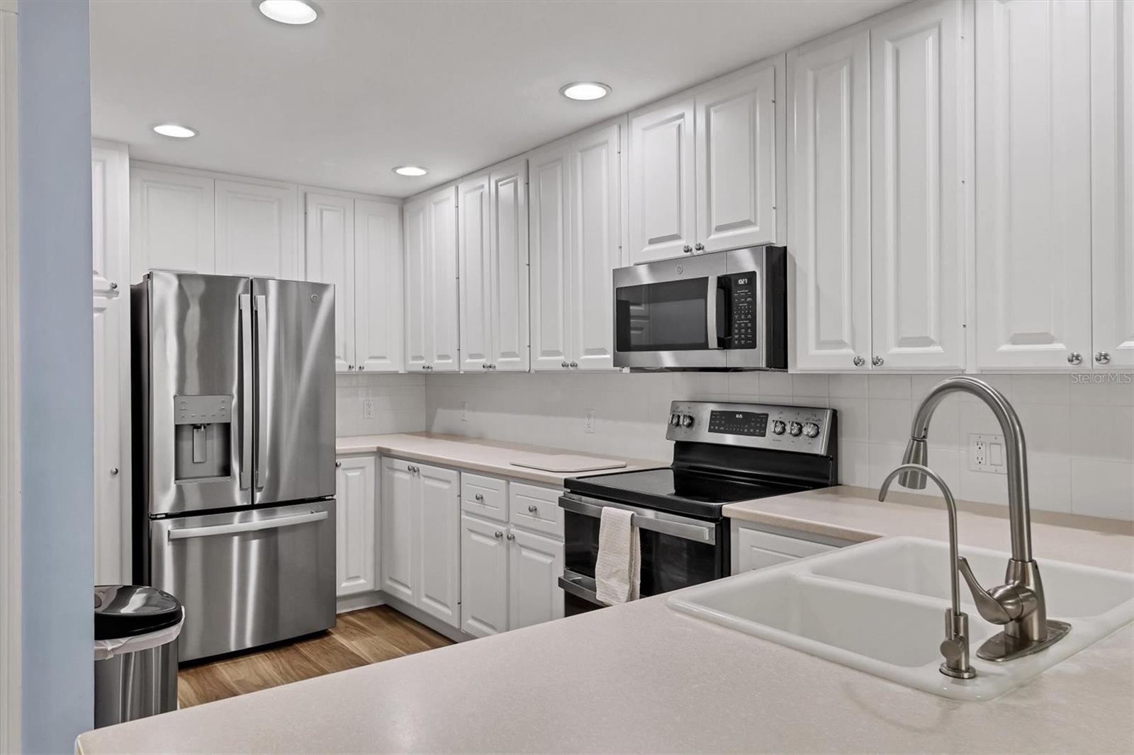 VILLAGEWALK - Residential