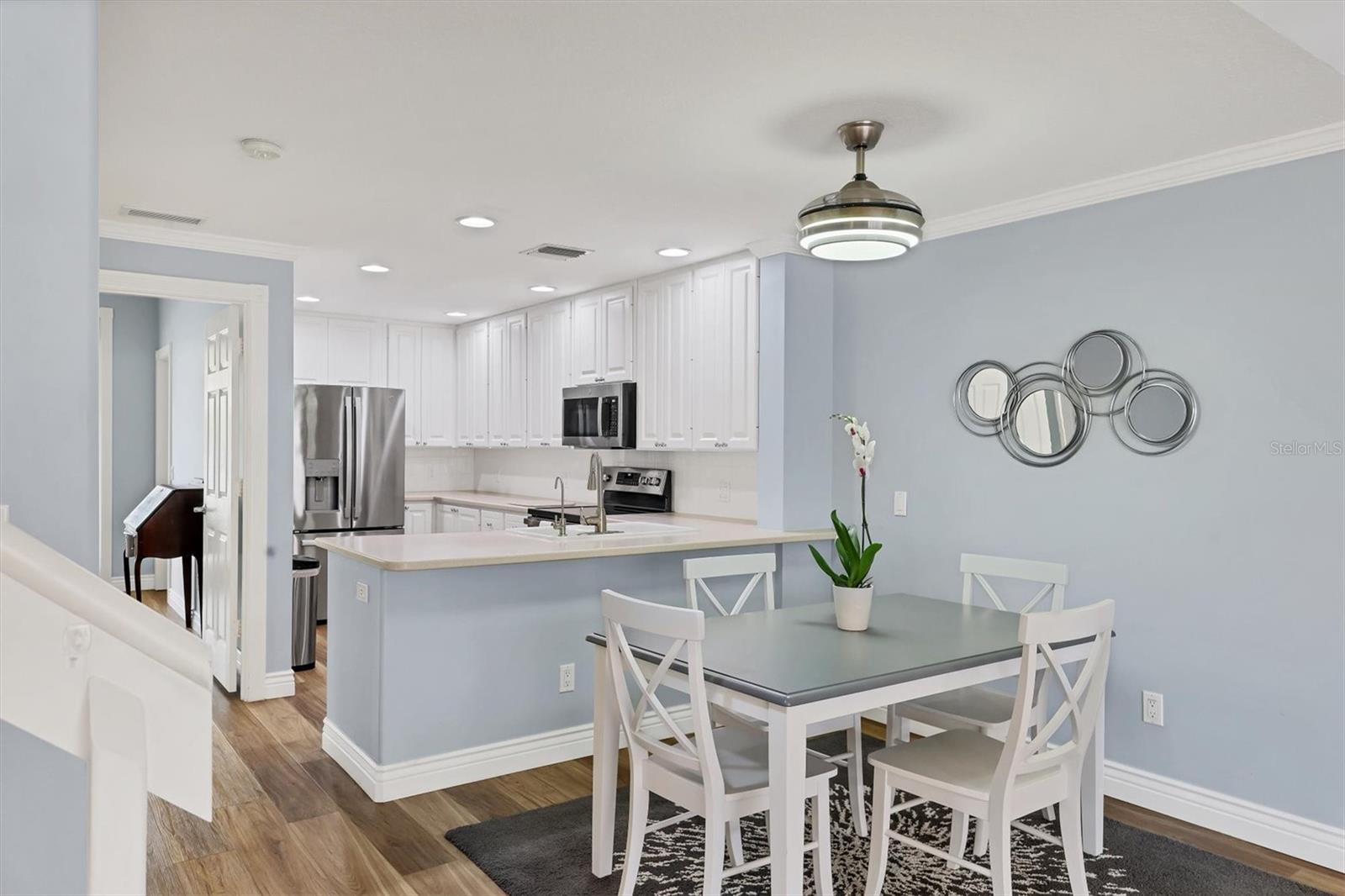 VILLAGEWALK - Residential