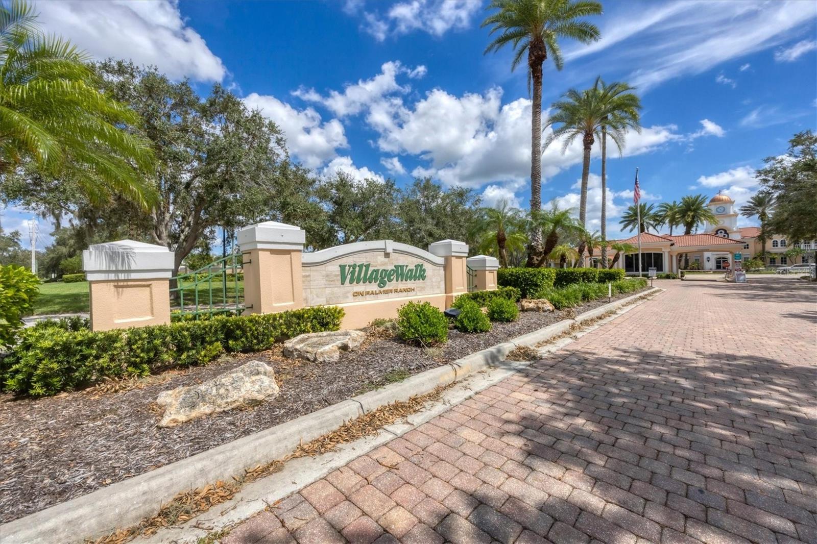 VILLAGEWALK - Residential