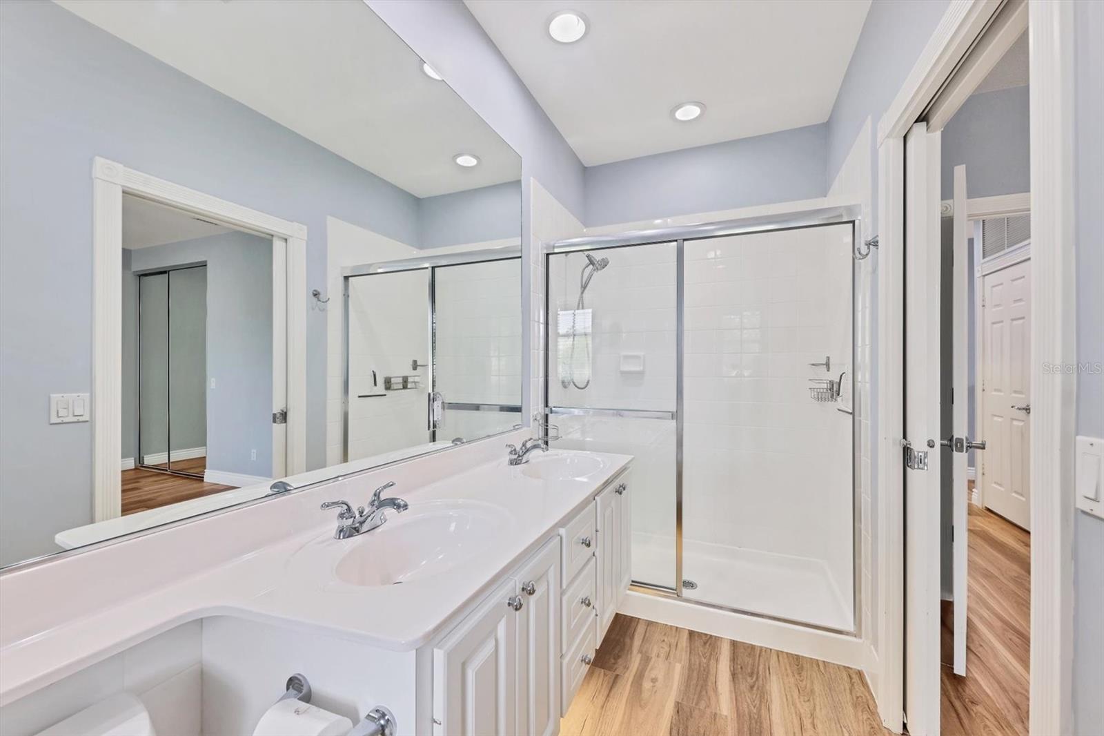 VILLAGEWALK - Residential