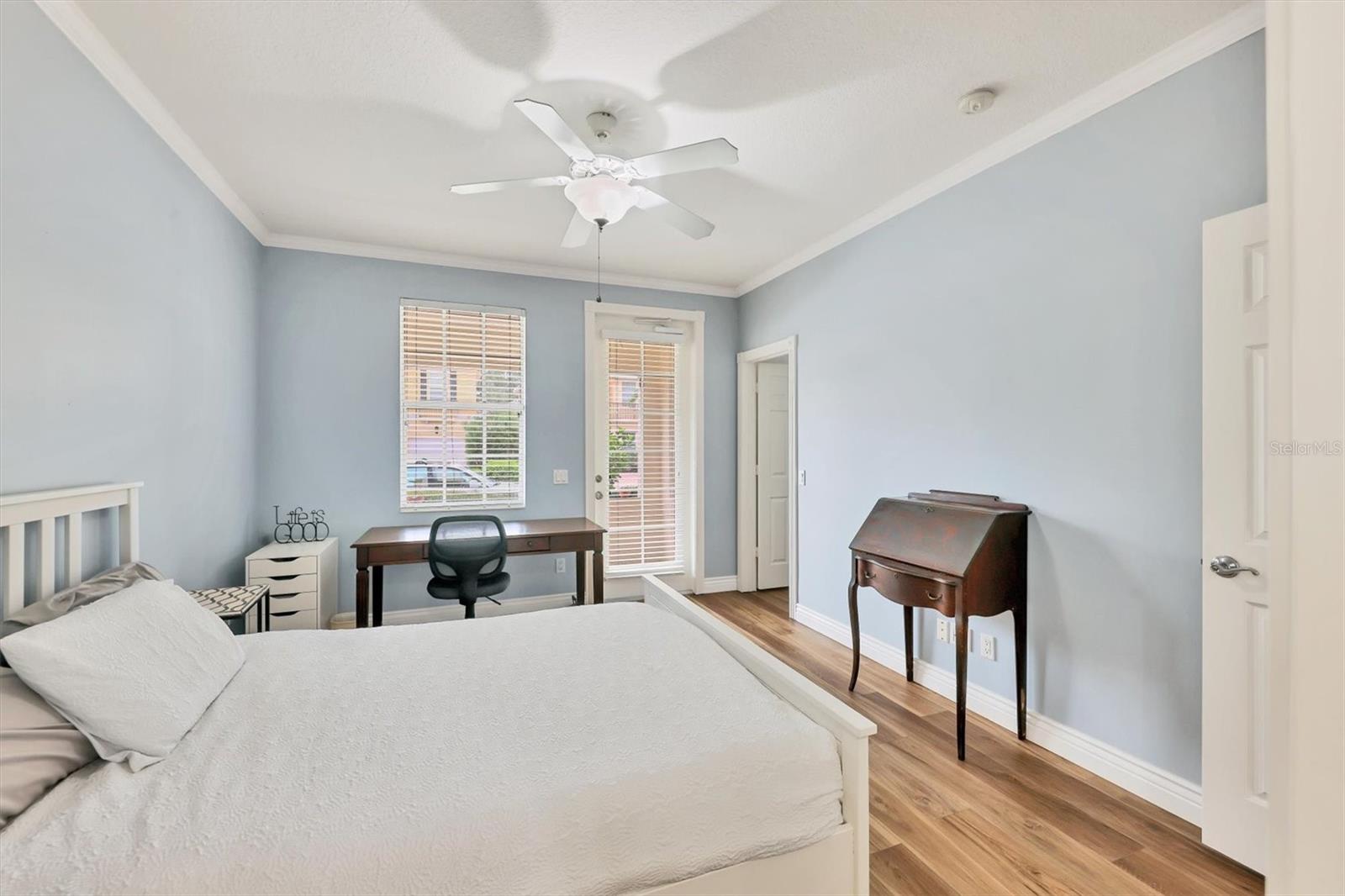 VILLAGEWALK - Residential