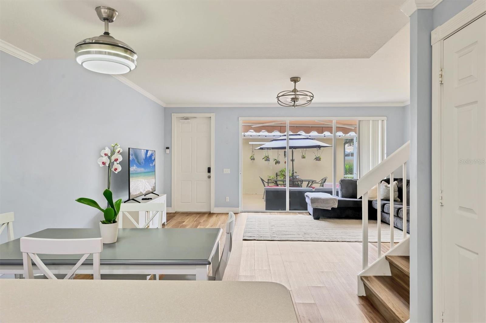 VILLAGEWALK - Residential