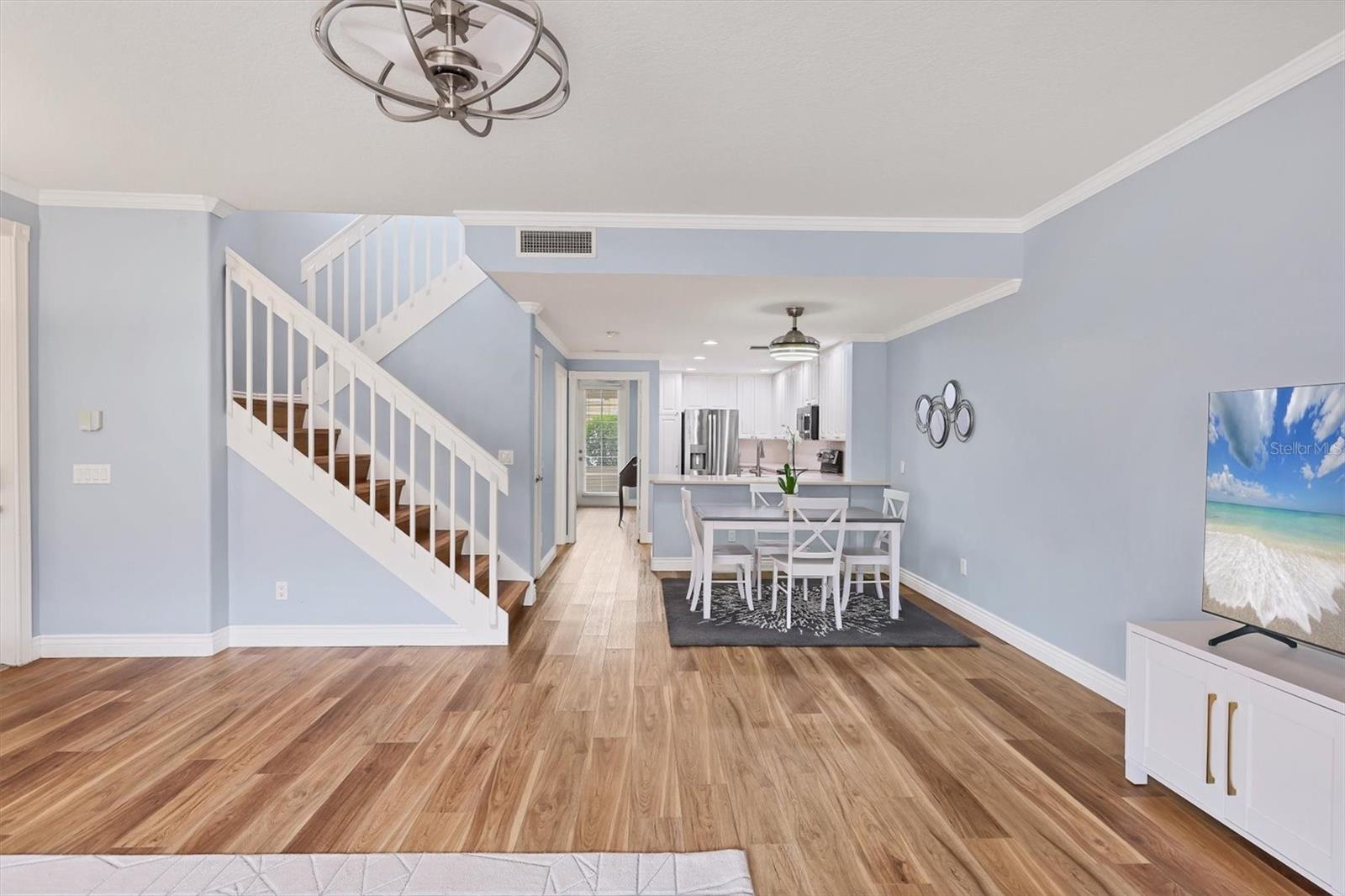 VILLAGEWALK - Residential