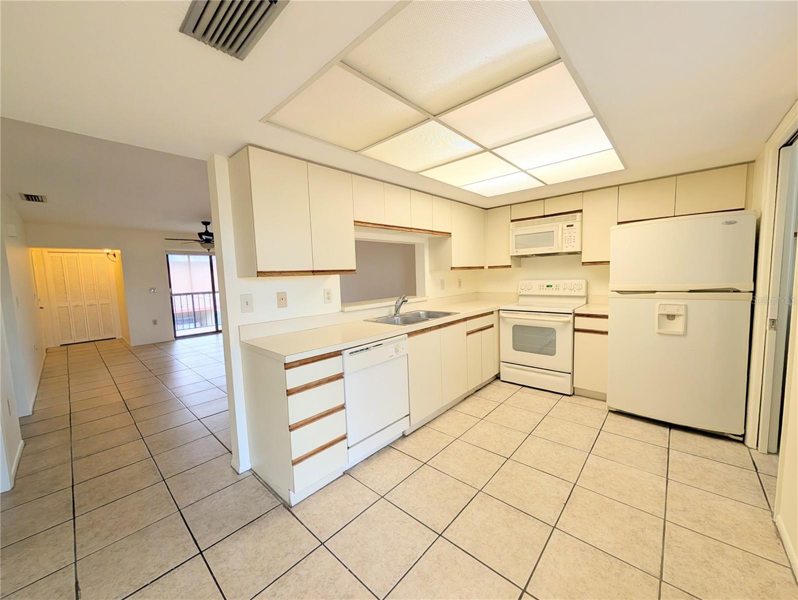 2515 BAYSHORE GARDENS PARKWAY 15