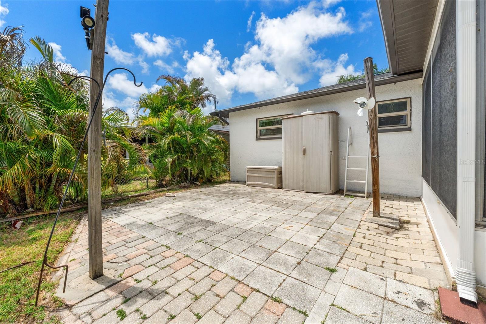 HUDSON BEACH ESTATES - Residential