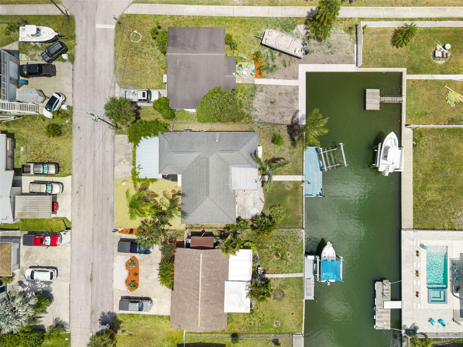 HUDSON BEACH ESTATES - Residential