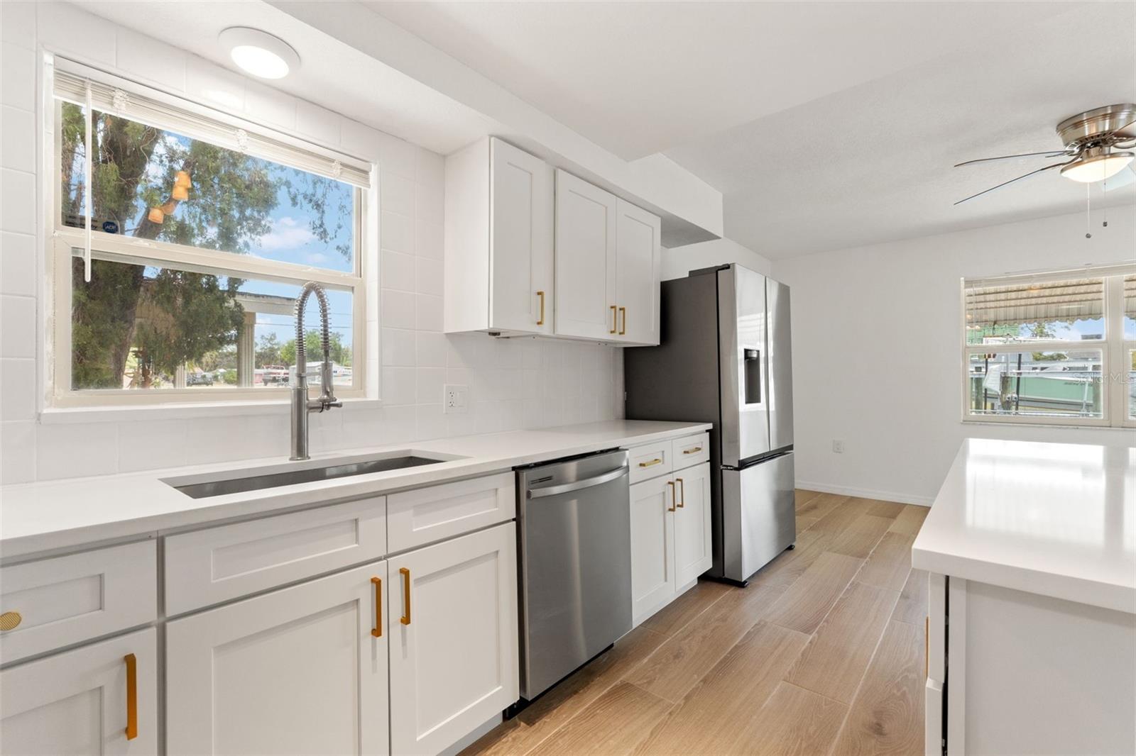 HUDSON BEACH ESTATES - Residential