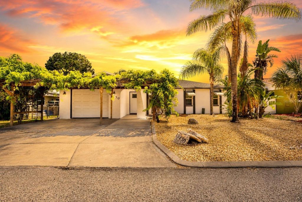 Photo of 13930 Sommers Avenue, Hudson, FL 34667 (MLS # W7885365)