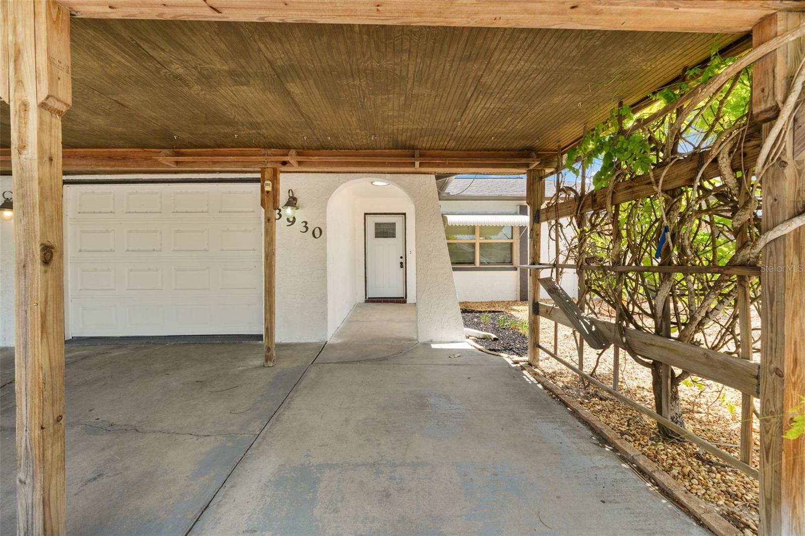HUDSON BEACH ESTATES - Residential