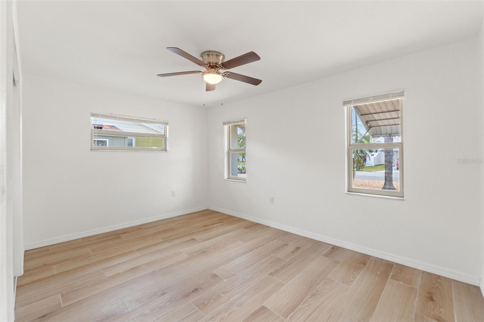 HUDSON BEACH ESTATES - Residential