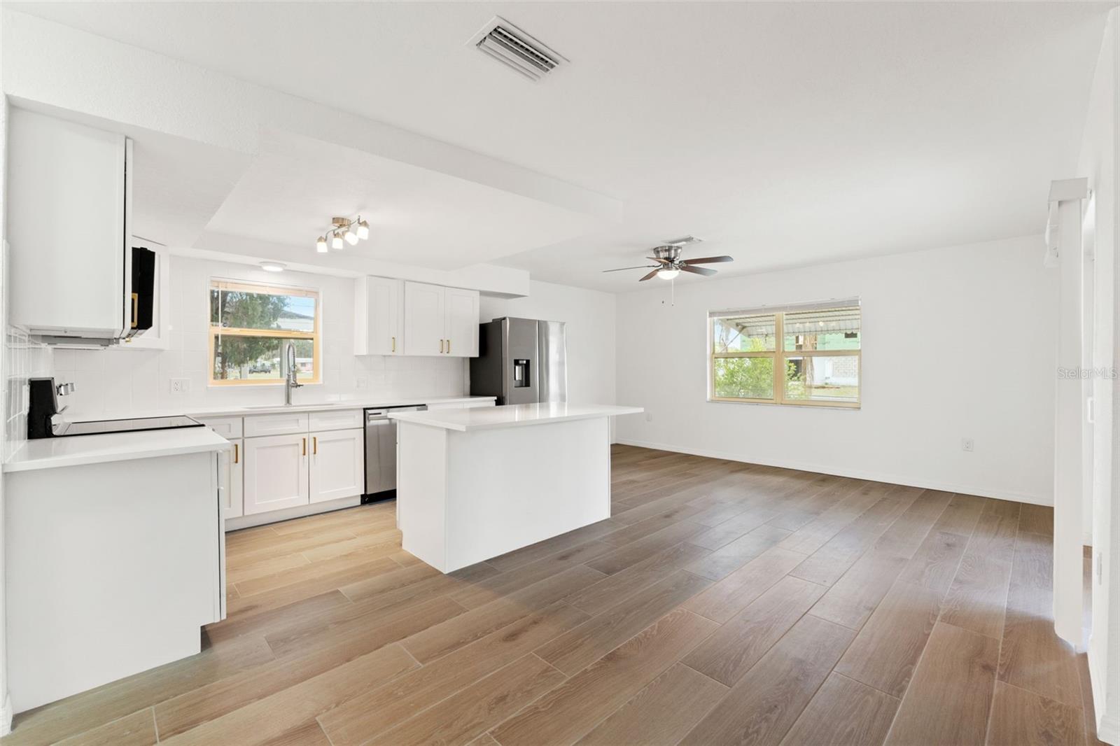 HUDSON BEACH ESTATES - Residential