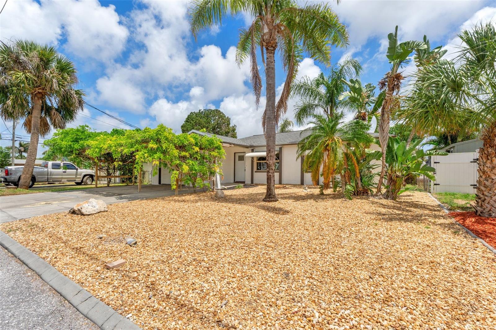 HUDSON BEACH ESTATES - Residential
