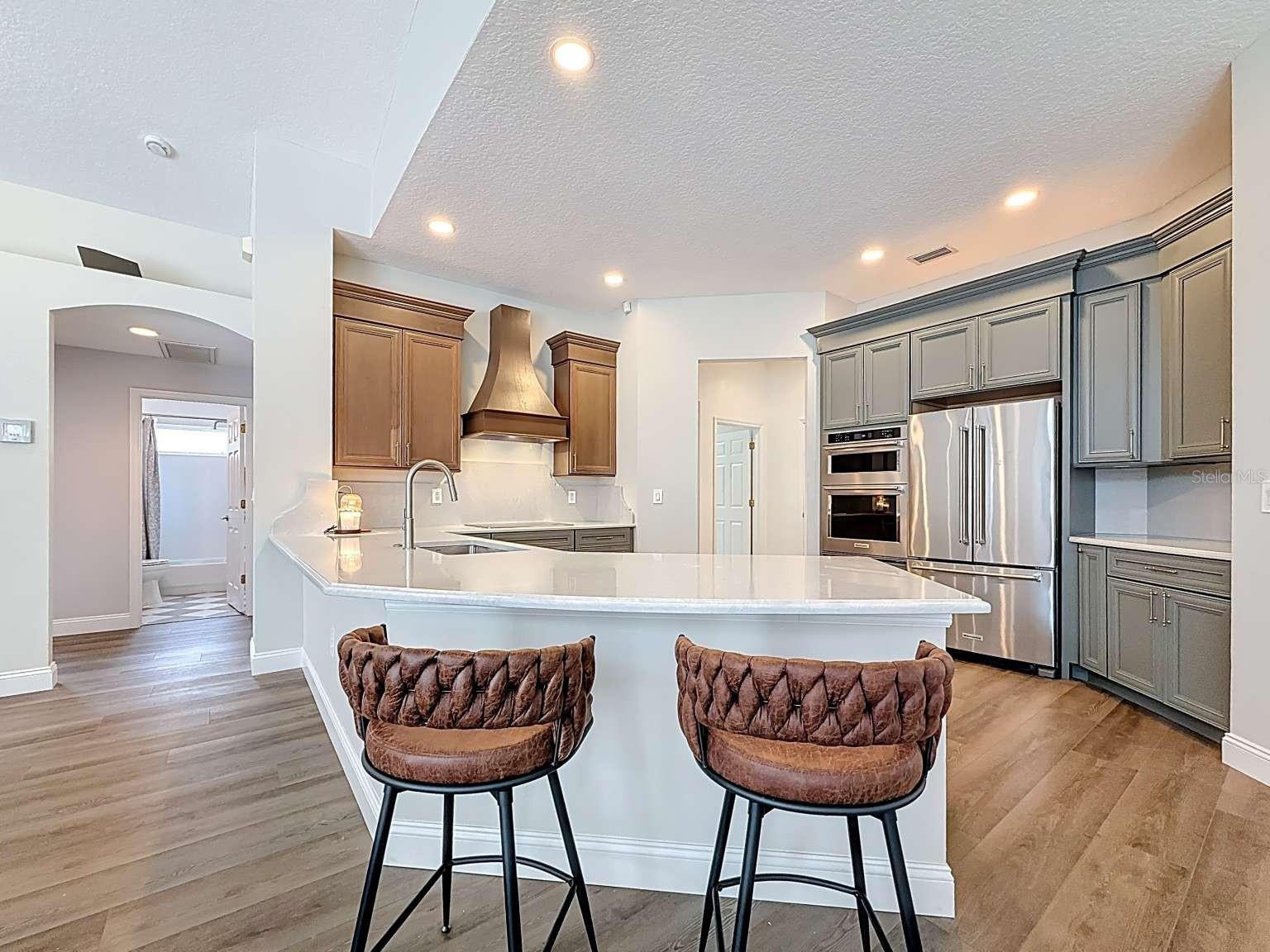 CROSS POINTE - Residential