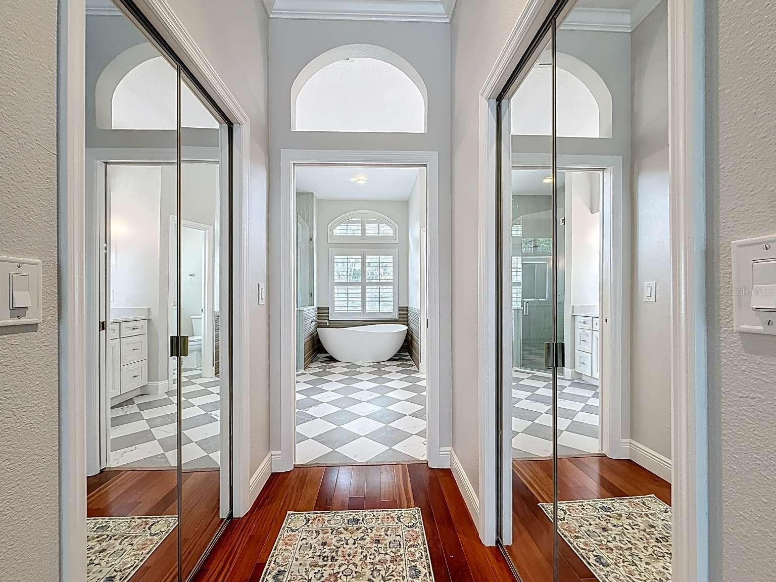 CROSS POINTE - Residential