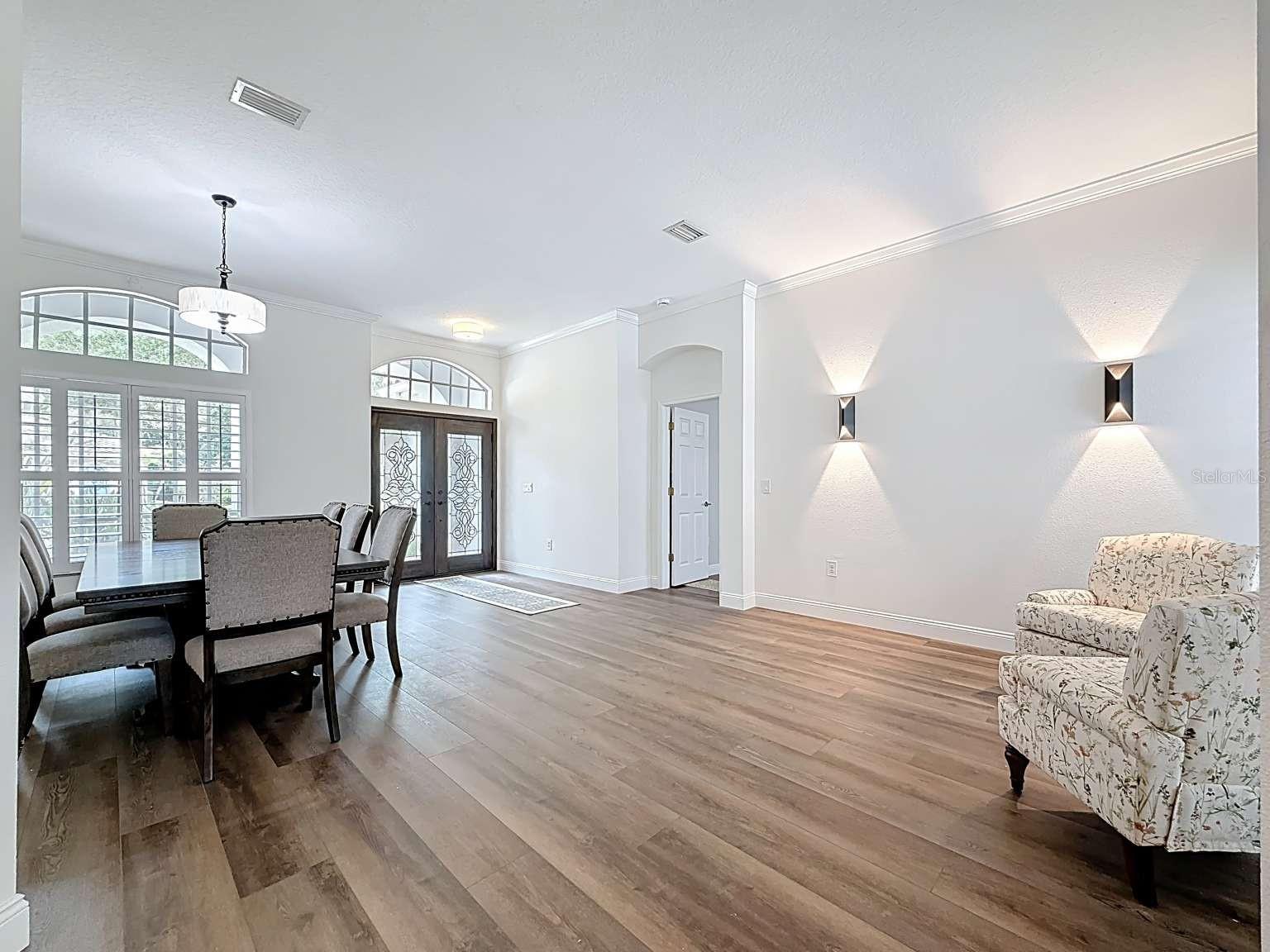CROSS POINTE - Residential