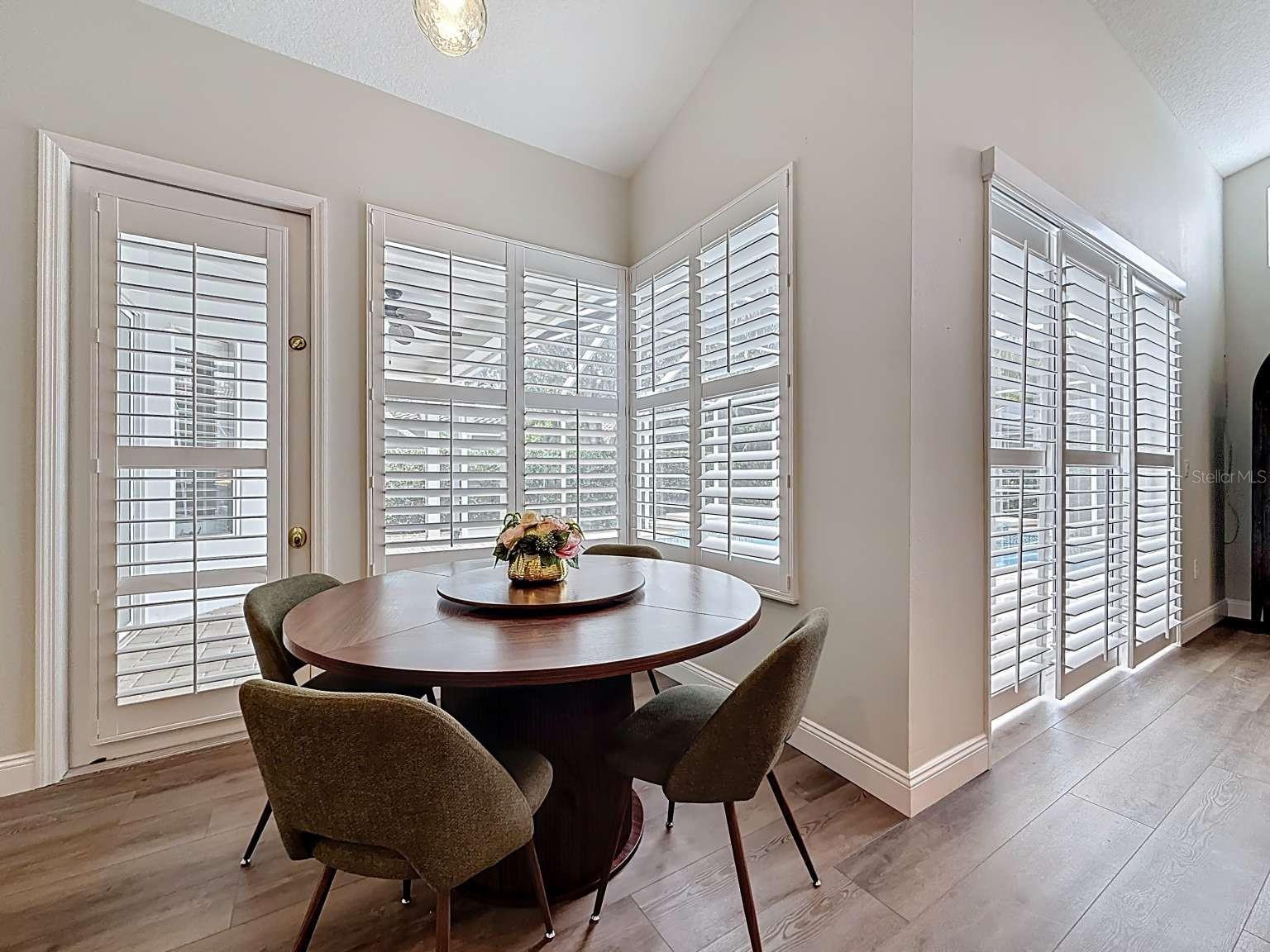 CROSS POINTE - Residential