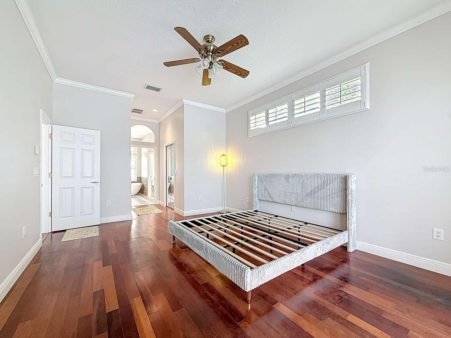 CROSS POINTE - Residential