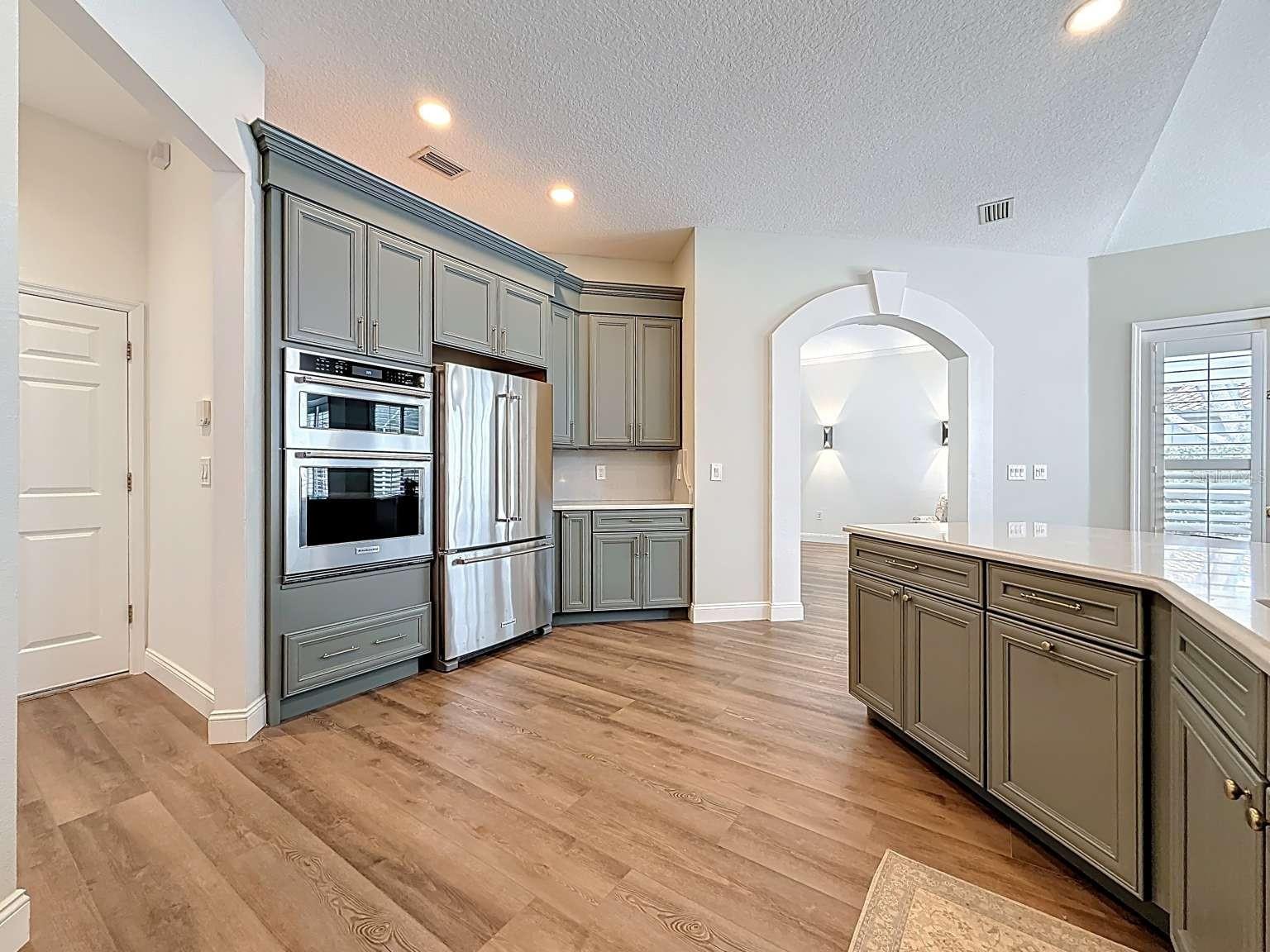 CROSS POINTE - Residential