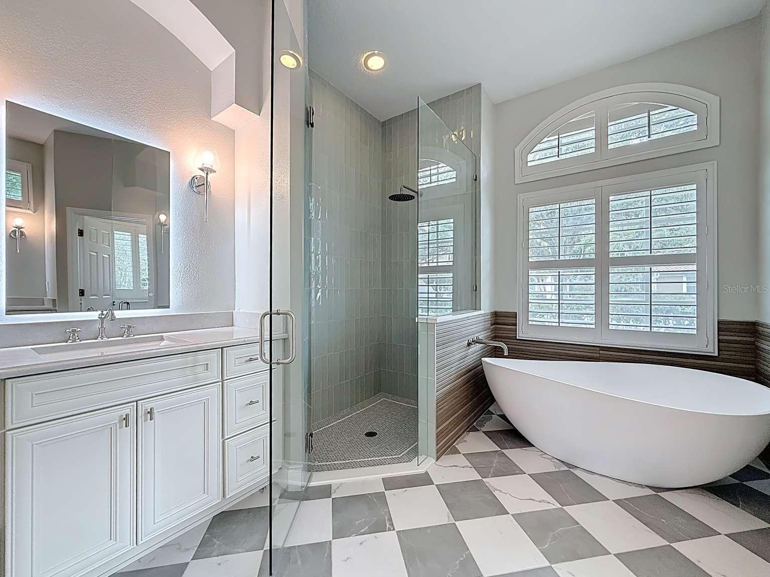 CROSS POINTE - Residential