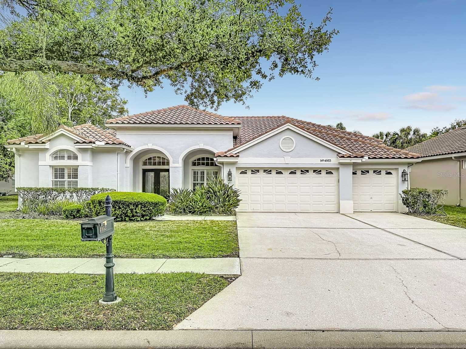 CROSS POINTE - Residential