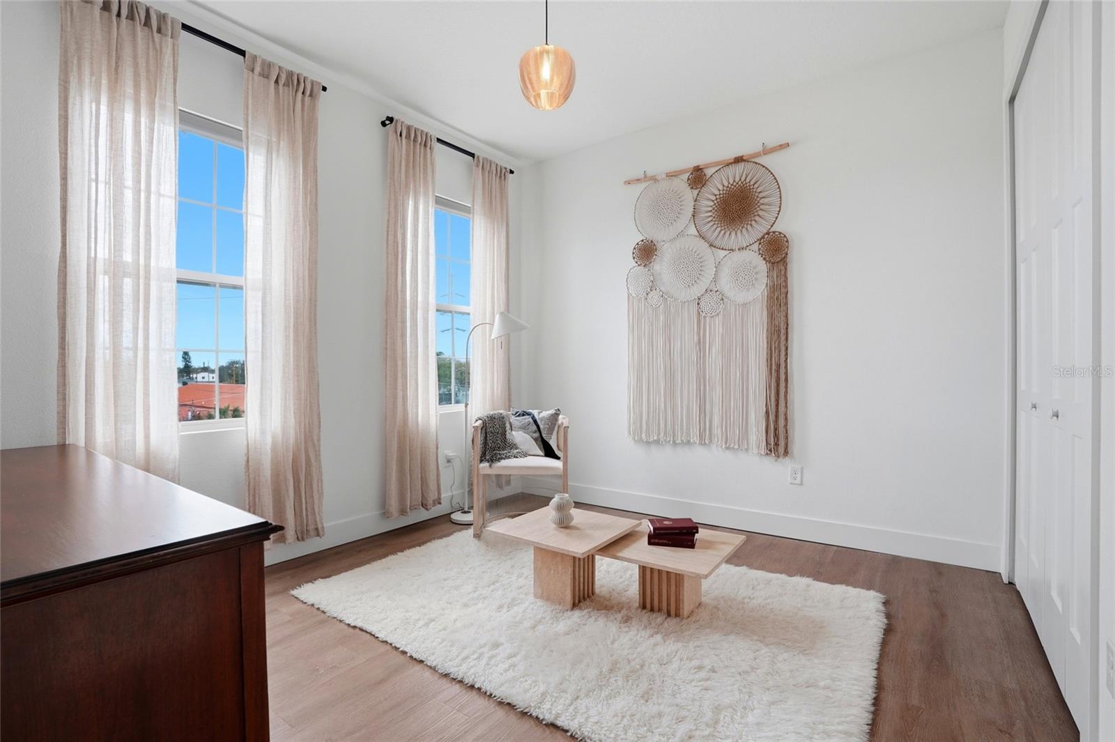 CANVAS TWNHMS - Residential