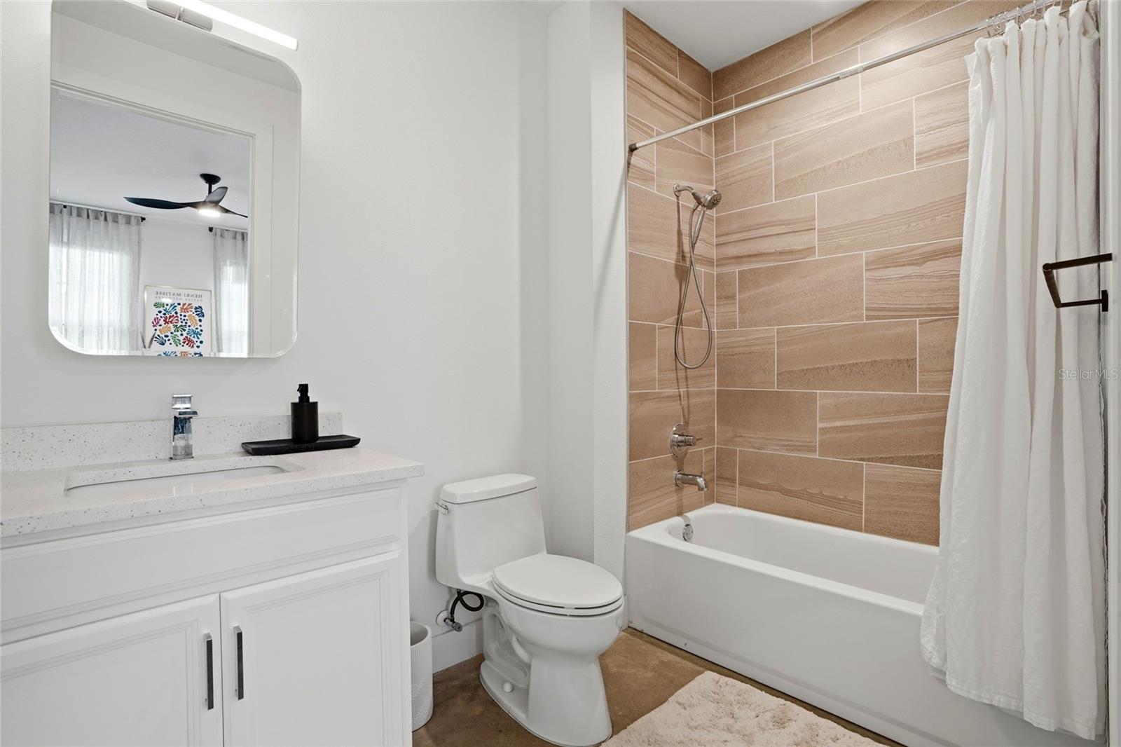 CANVAS TWNHMS - Residential